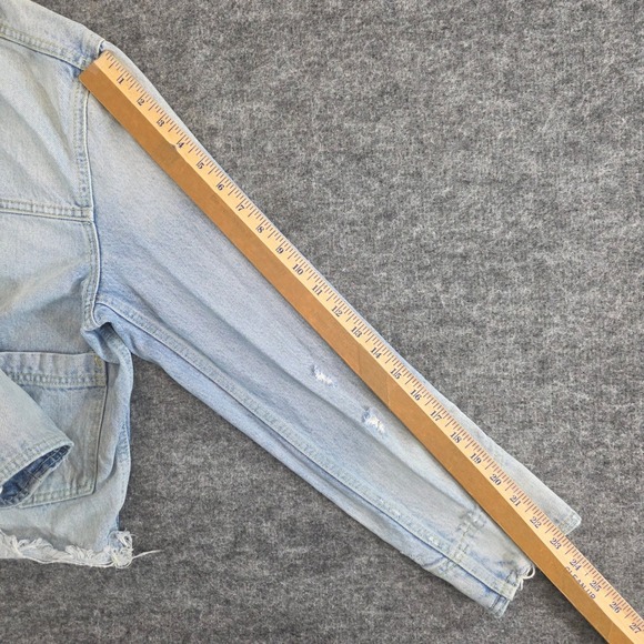 Free People‎ Dillon Jacket Womens Medium Blue Denim Distressed Frayed Raw Hem - Picture 16 of 16